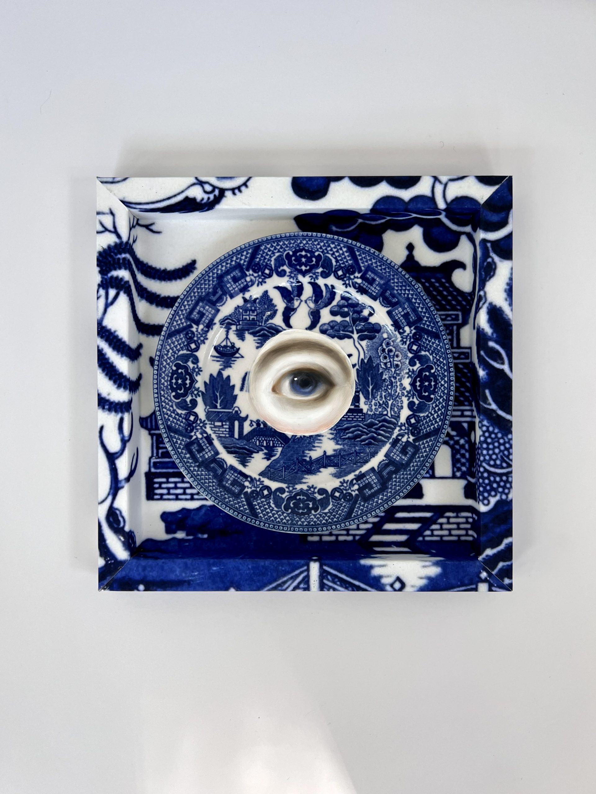 No. 3799 Lover’s Eye Painting on a Blue Willow Plate (Susannah Carson) - Image 3